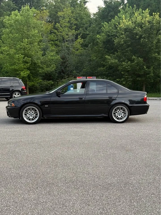 2003 BMW E39 540i - Image 2 of 11