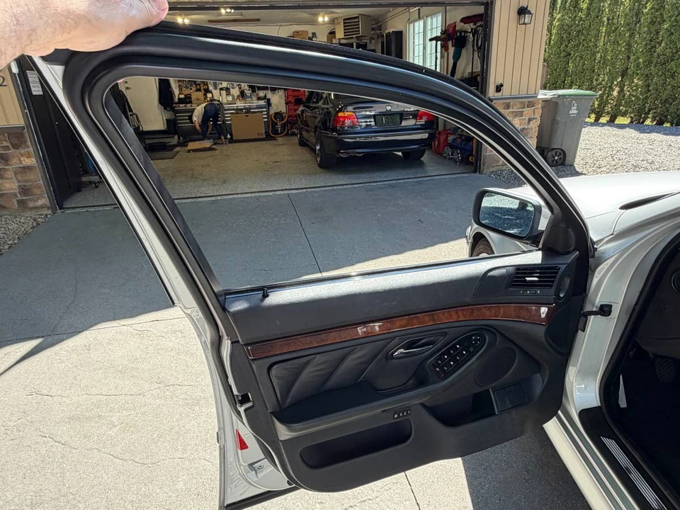 2003 BMW E39 540i - Image 18 of 19