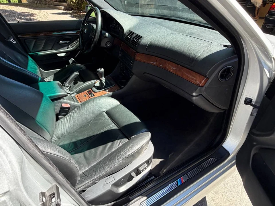 2003 BMW E39 540i - Image 10 of 19