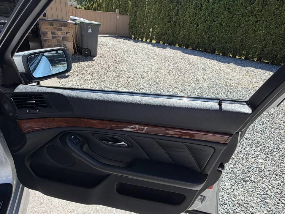 2003 BMW E39 540i - Image 11 of 19
