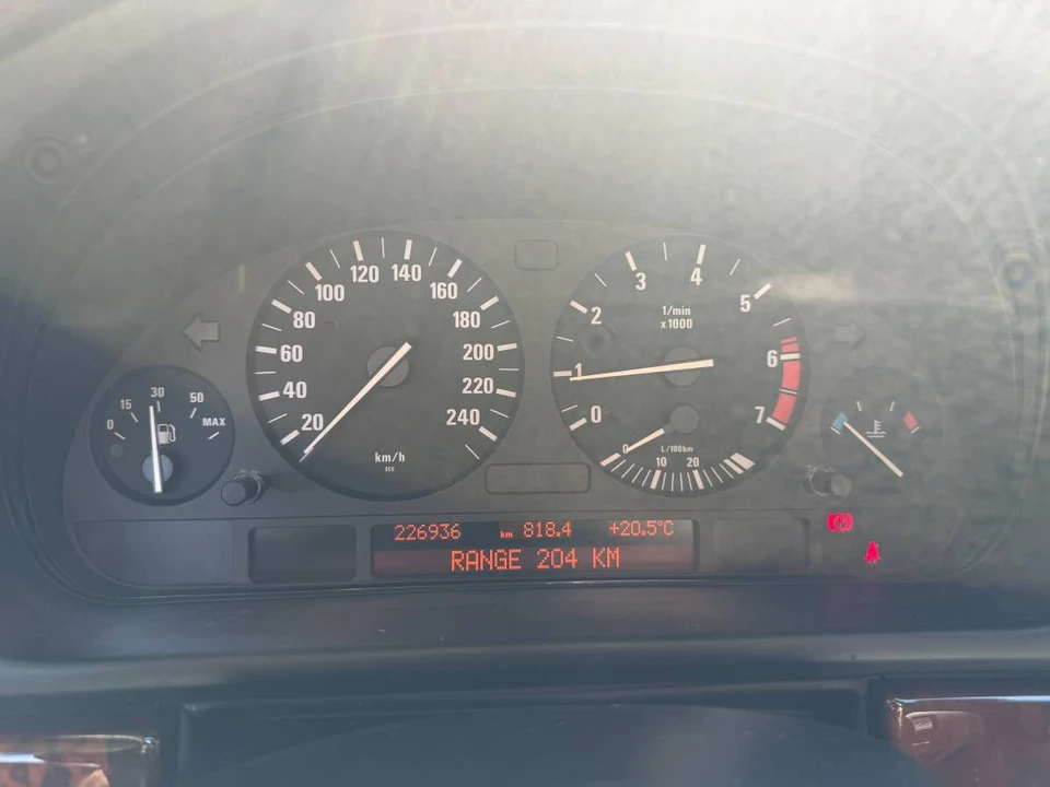 2003 BMW E39 540i - Image 19 of 19