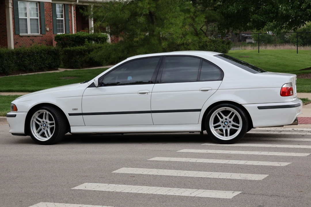 2003 BMW E39 540i - Image 10 of 31