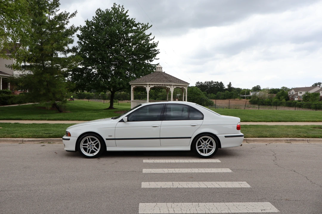 2003 BMW E39 540i - Image 8 of 31
