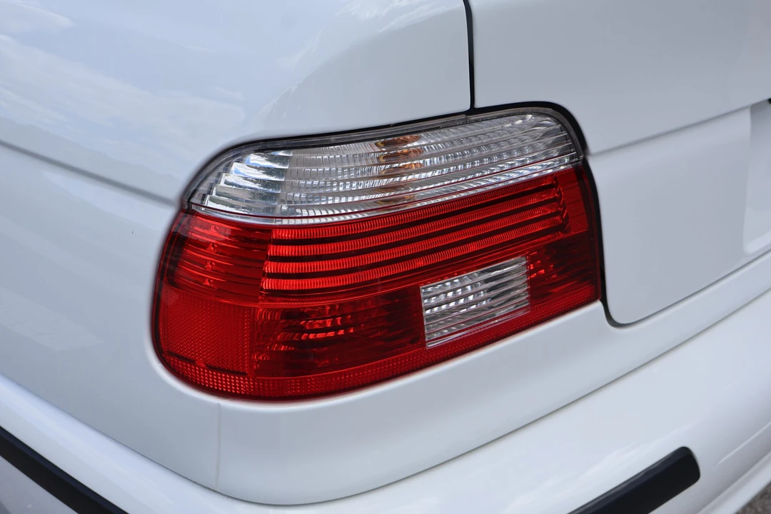 2003 BMW E39 540i - Image 25 of 31