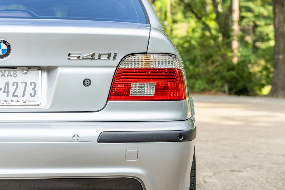 2003 BMW E39 540i - Image 19 of 31