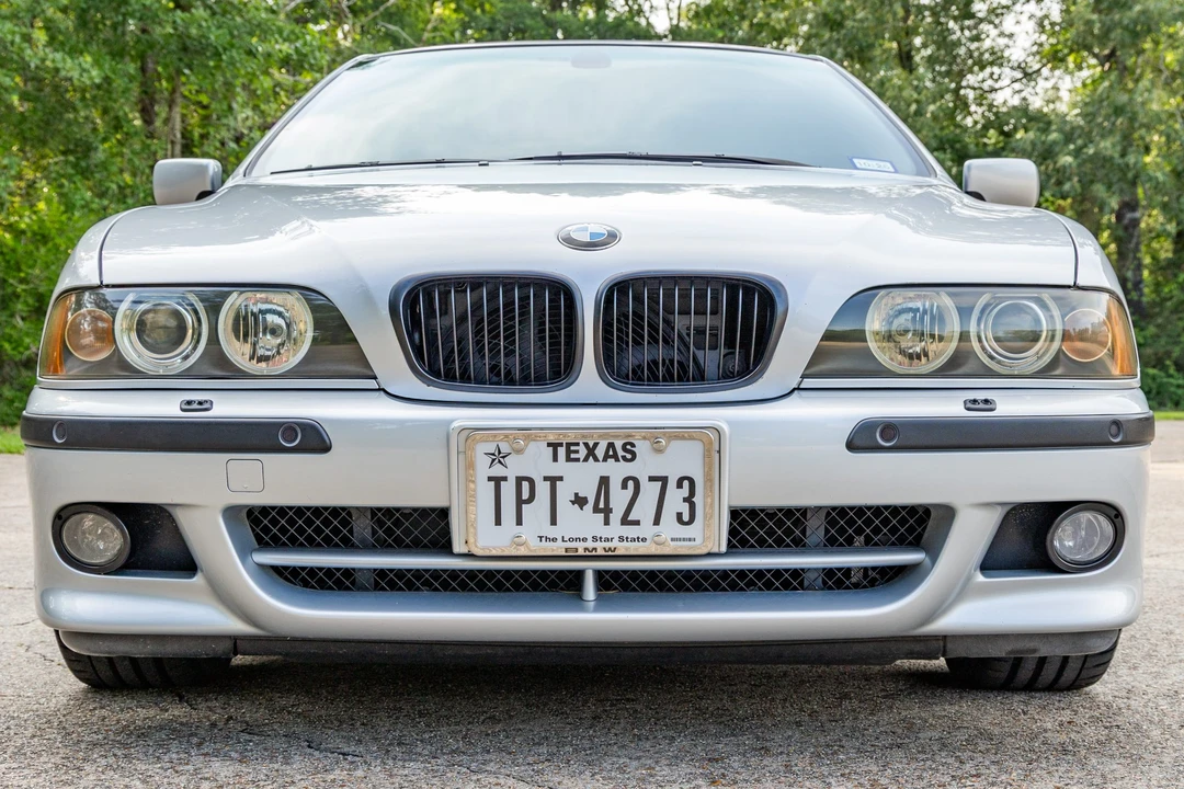 2003 BMW E39 540i - Image 9 of 31