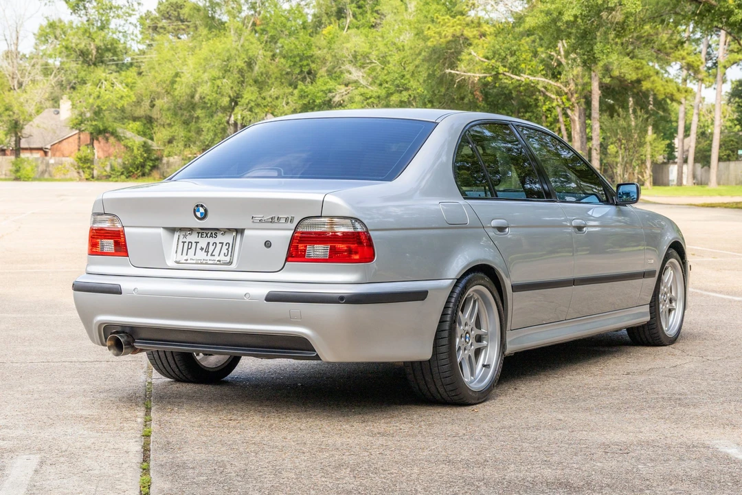2003 BMW E39 540i - Image 5 of 31