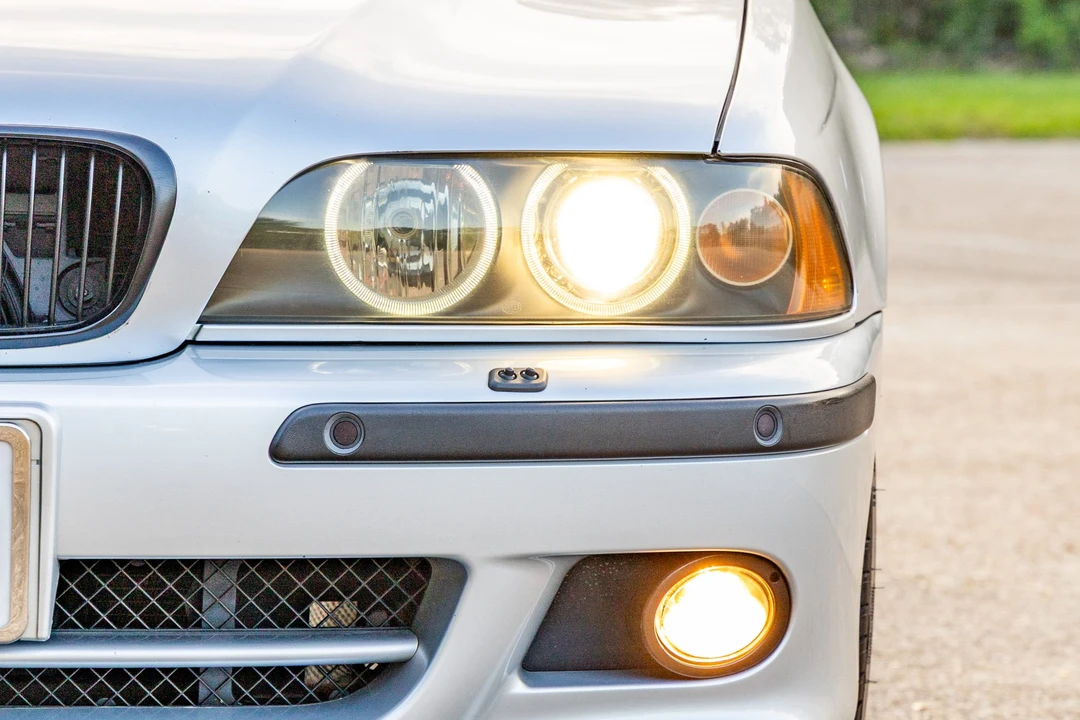 2003 BMW E39 540i - Image 13 of 31