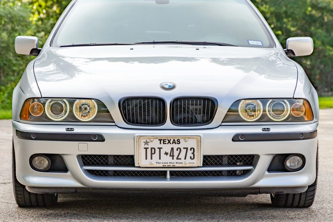 2003 BMW E39 540i - Image 10 of 31
