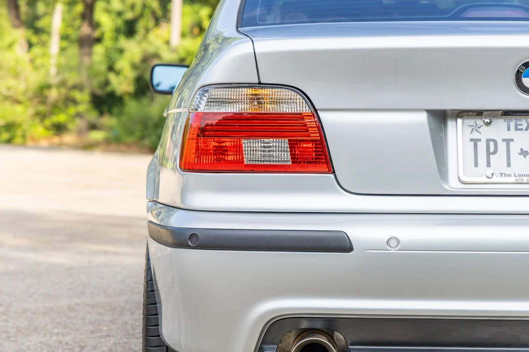 2003 BMW E39 540i - Image 18 of 31