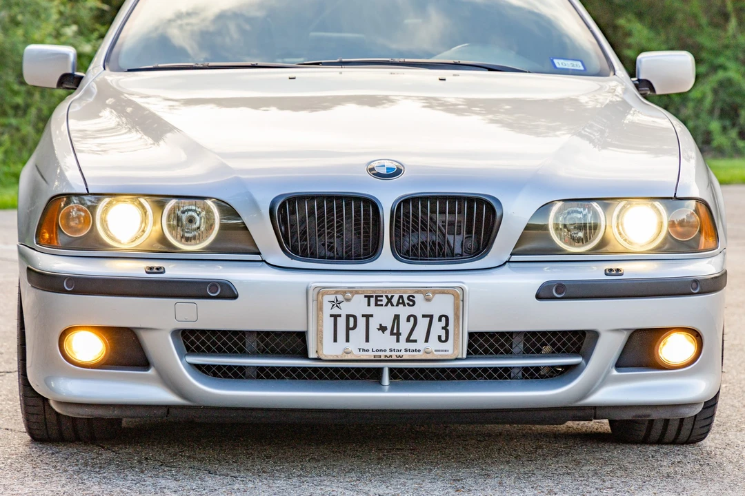 2003 BMW E39 540i - Image 11 of 31