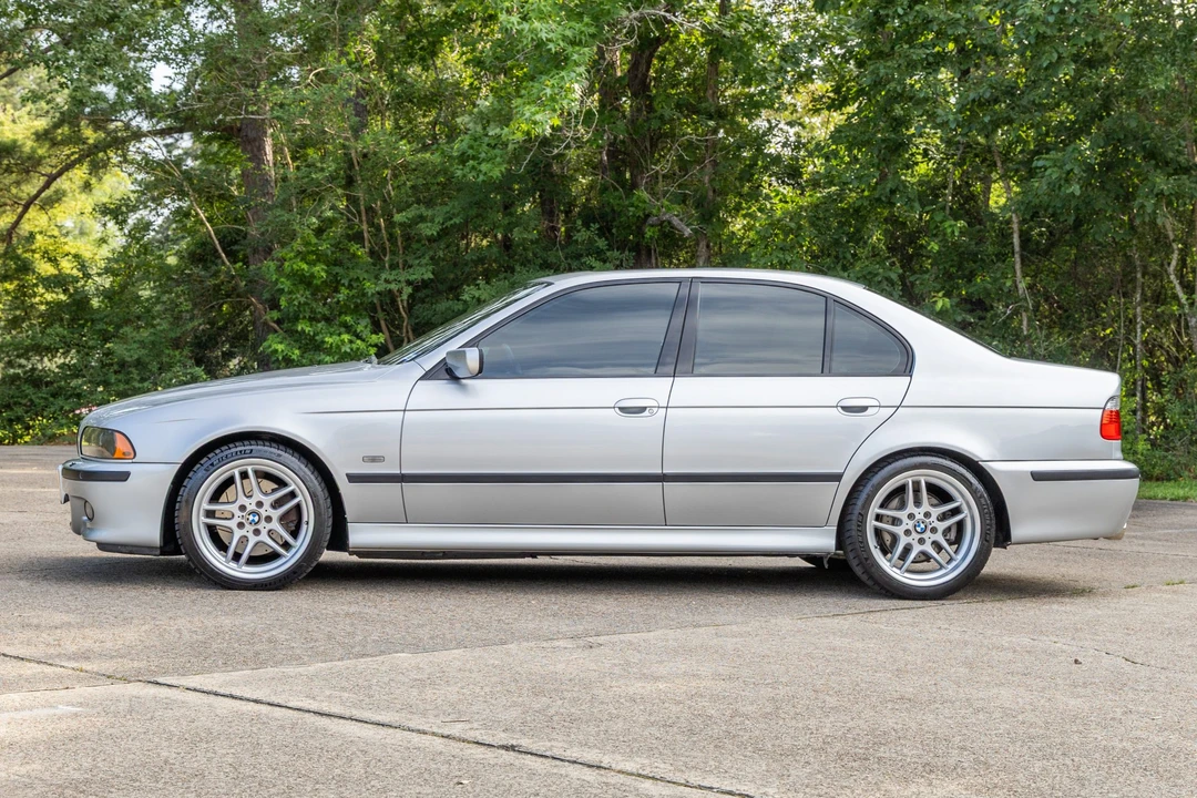 2003 BMW E39 540i - Image 8 of 31