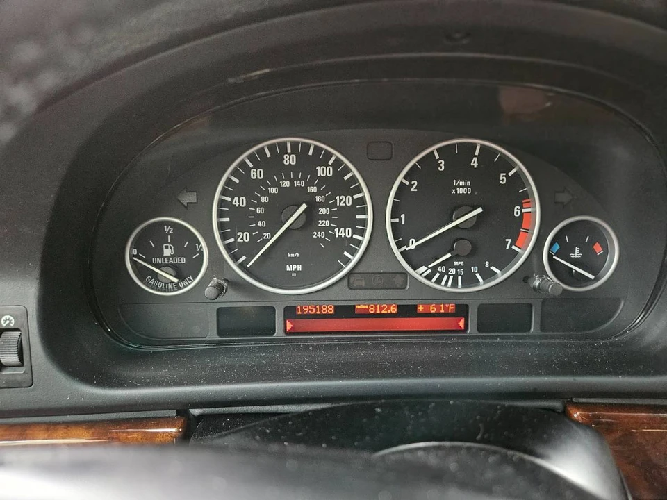2003 BMW E39 540i - Image 8 of 8