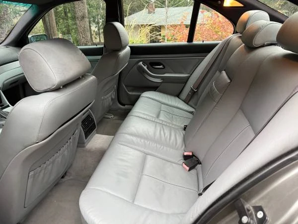 2003 BMW E39 540i - Image 9 of 11