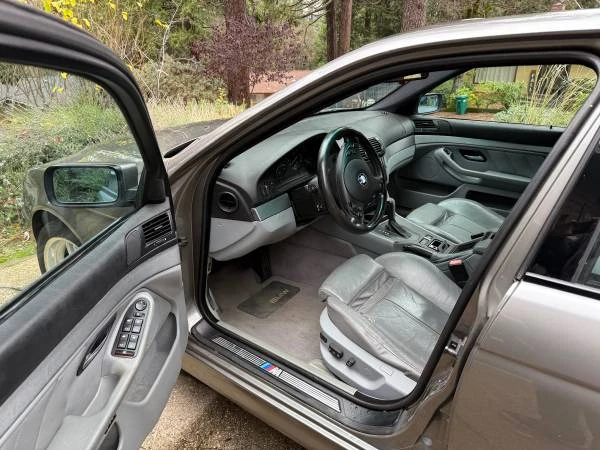 2003 BMW E39 540i - Image 6 of 11