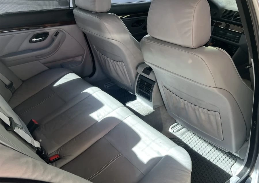 2003 BMW E39 540i - Image 10 of 19