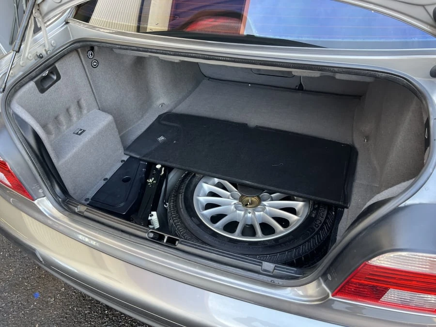 2003 BMW E39 540i - Image 14 of 19