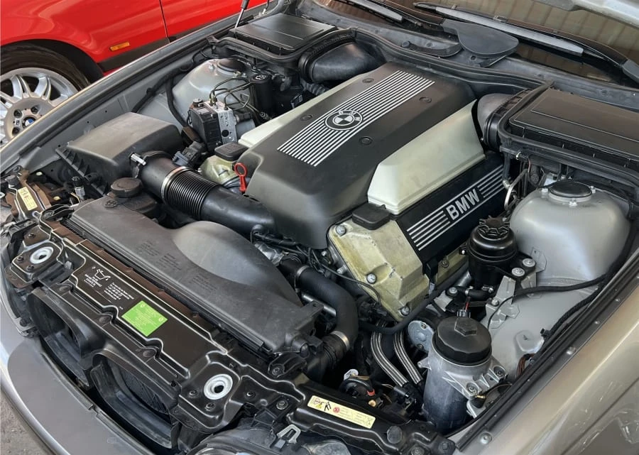 2003 BMW E39 540i - Image 12 of 19