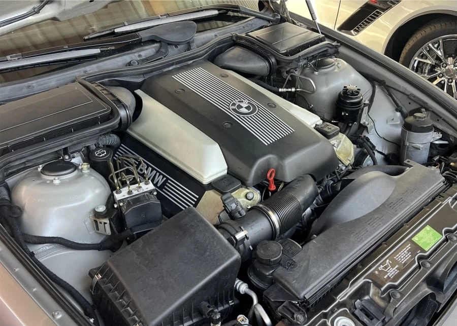 2003 BMW E39 540i - Image 13 of 19