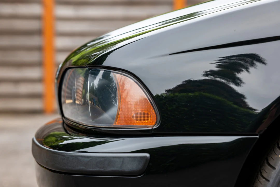 2003 BMW E39 540i - Image 21 of 31