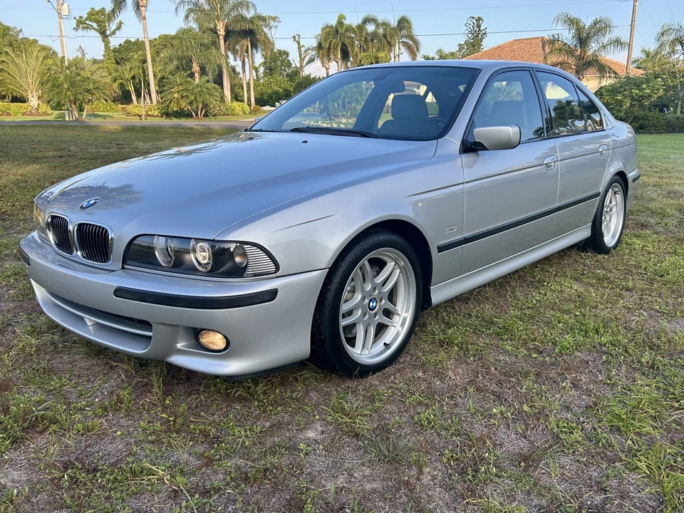 2003 BMW E39 540i - Image 9 of 31