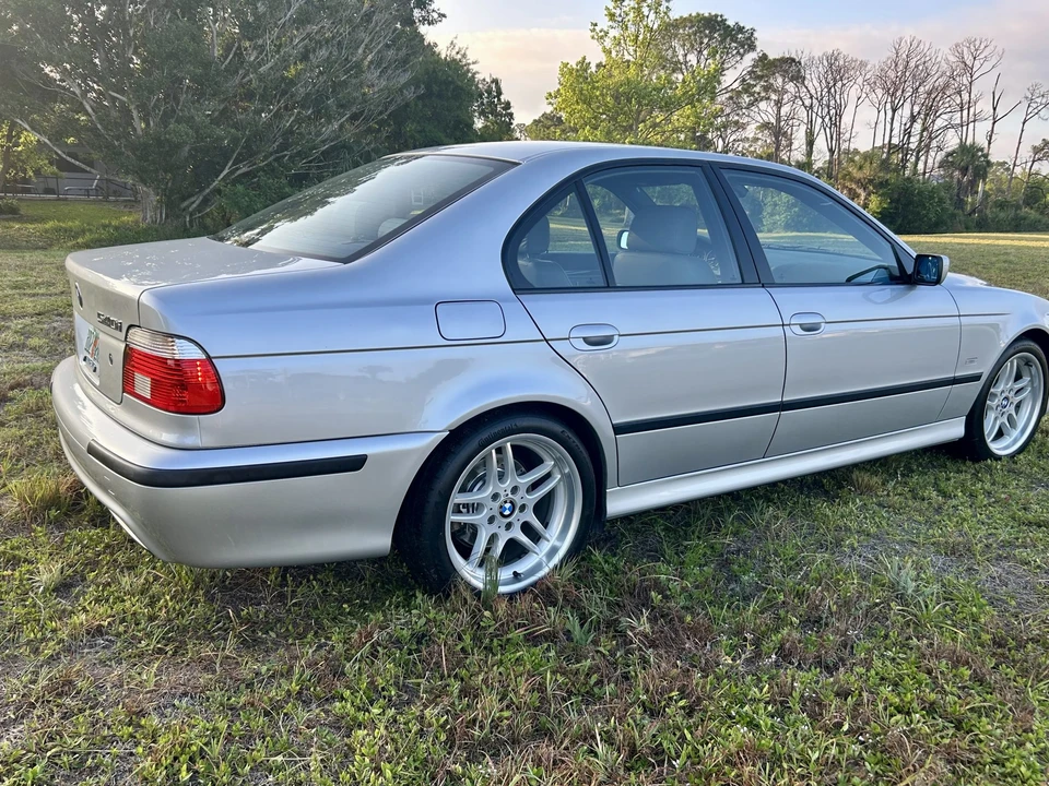 2003 BMW E39 540i - Image 17 of 31