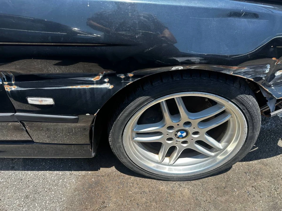 2003 BMW E39 540i - Image 17 of 18