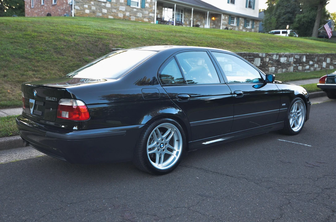 2003 BMW E39 540i - Image 4 of 31