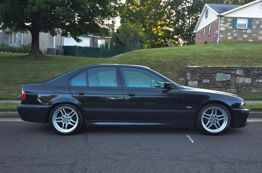 2003 BMW E39 540i - Image 12 of 31