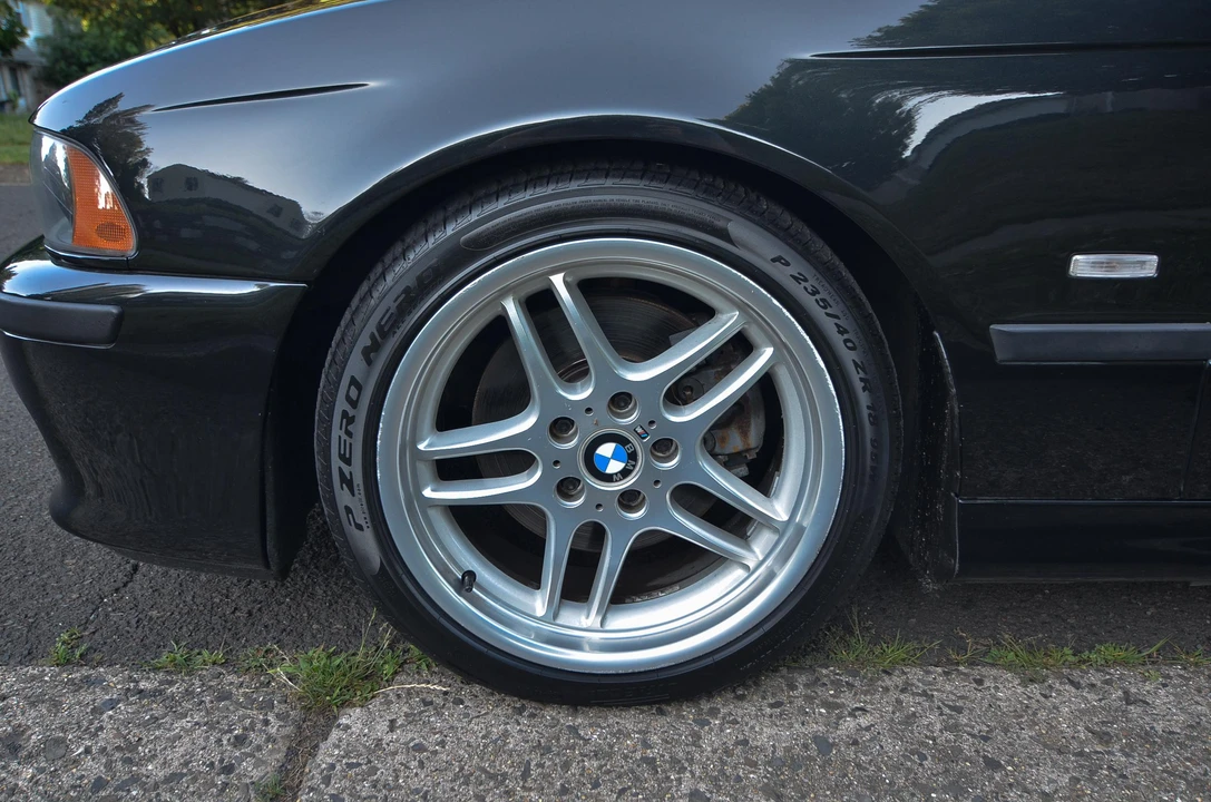 2003 BMW E39 540i - Image 19 of 31
