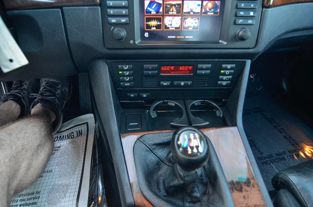 2003 BMW E39 540i - Image 30 of 31