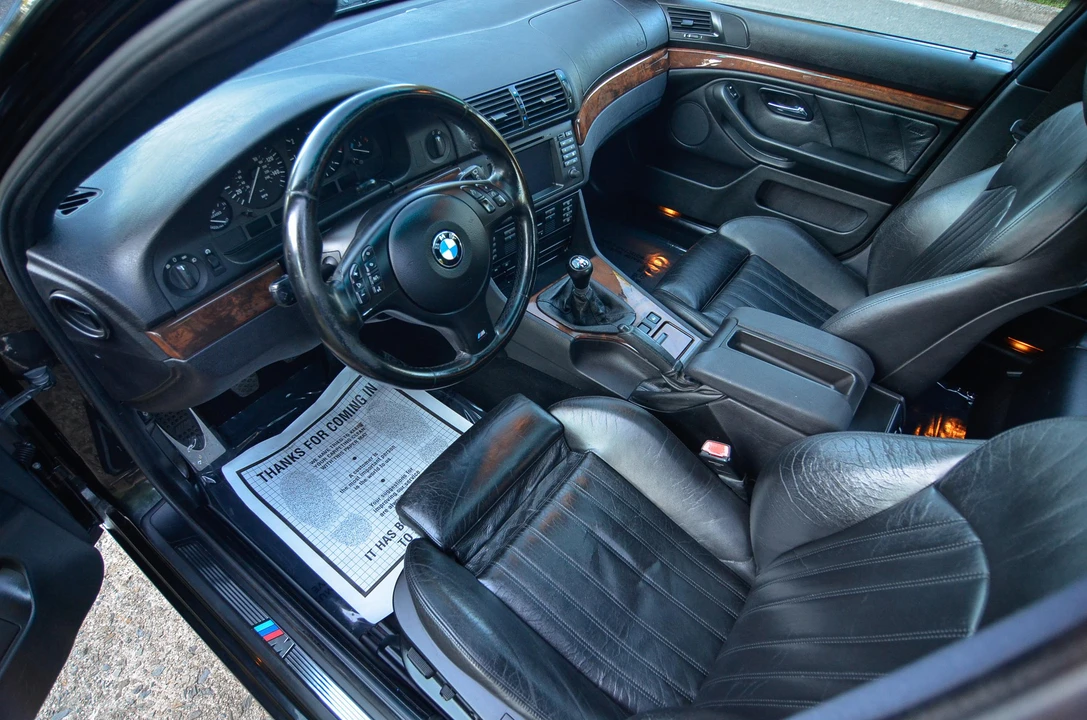 2003 BMW E39 540i - Image 26 of 31