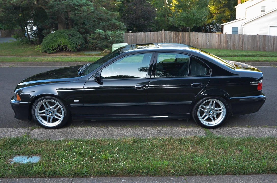 2003 BMW E39 540i - Image 8 of 31
