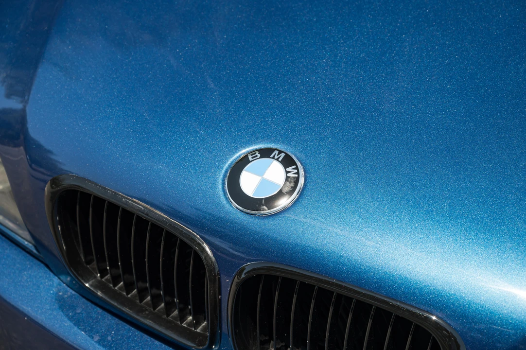 2003 BMW E39 540i - Image 16 of 31