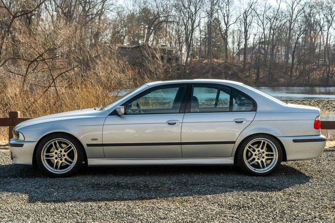2003 BMW E39 540i - Image 3 of 31
