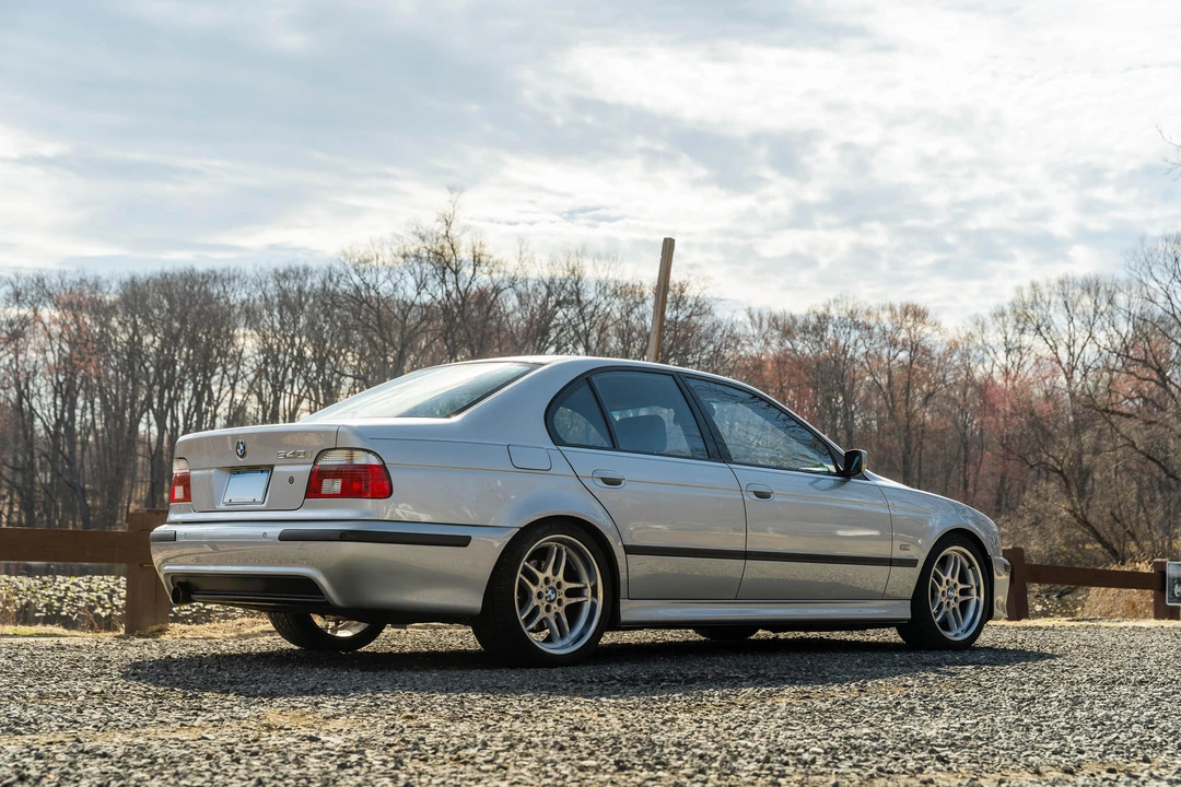 2003 BMW E39 540i - Image 24 of 31