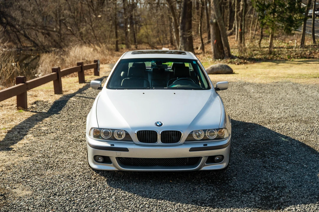 2003 BMW E39 540i - Image 6 of 31