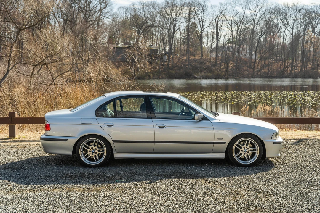 2003 BMW E39 540i - Image 25 of 31