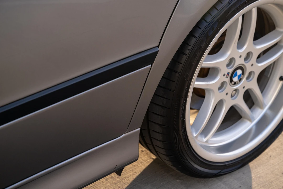 2003 BMW E39 540i - Image 27 of 31