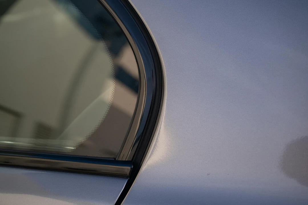 2003 BMW E39 540i - Image 28 of 31