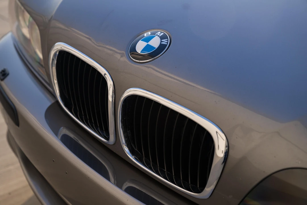 2003 BMW E39 540i - Image 18 of 31