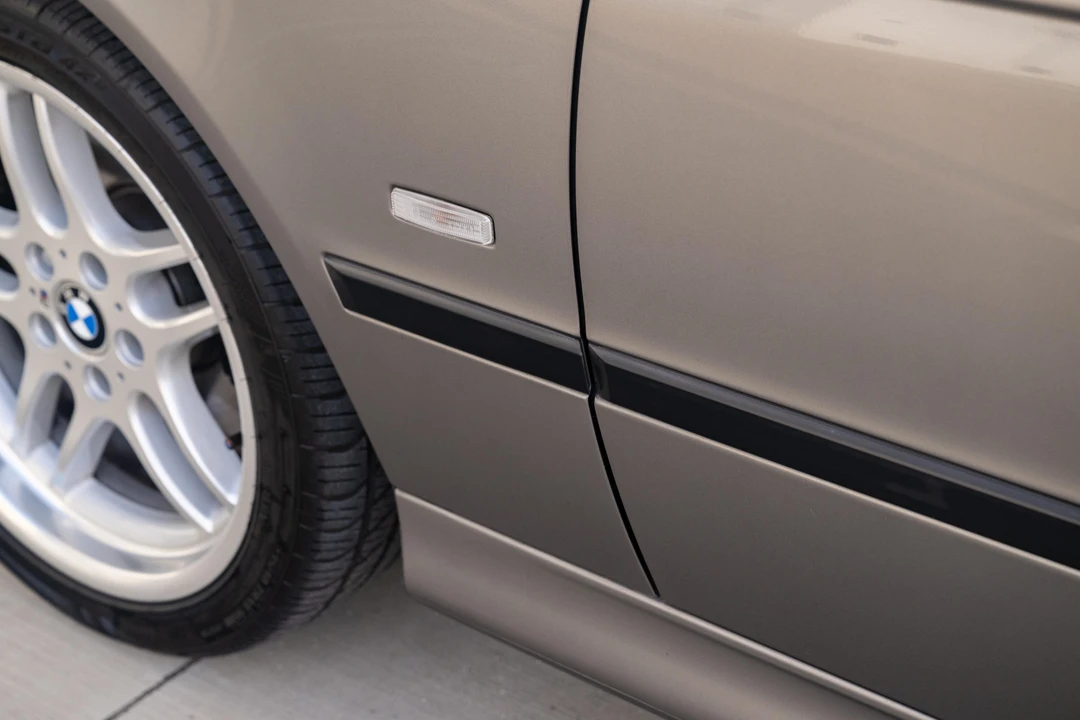 2003 BMW E39 540i - Image 22 of 31