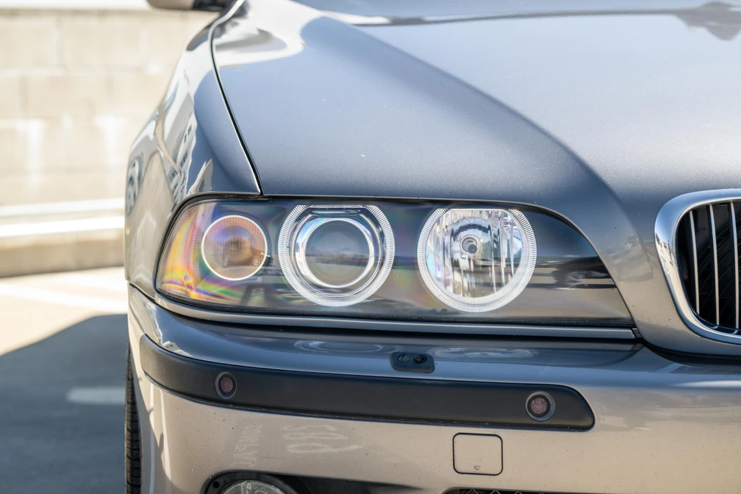 2003 BMW E39 540i - Image 16 of 31