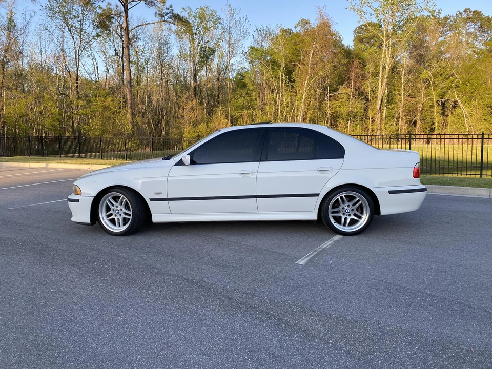 2003 BMW E39 540i - Image 12 of 31