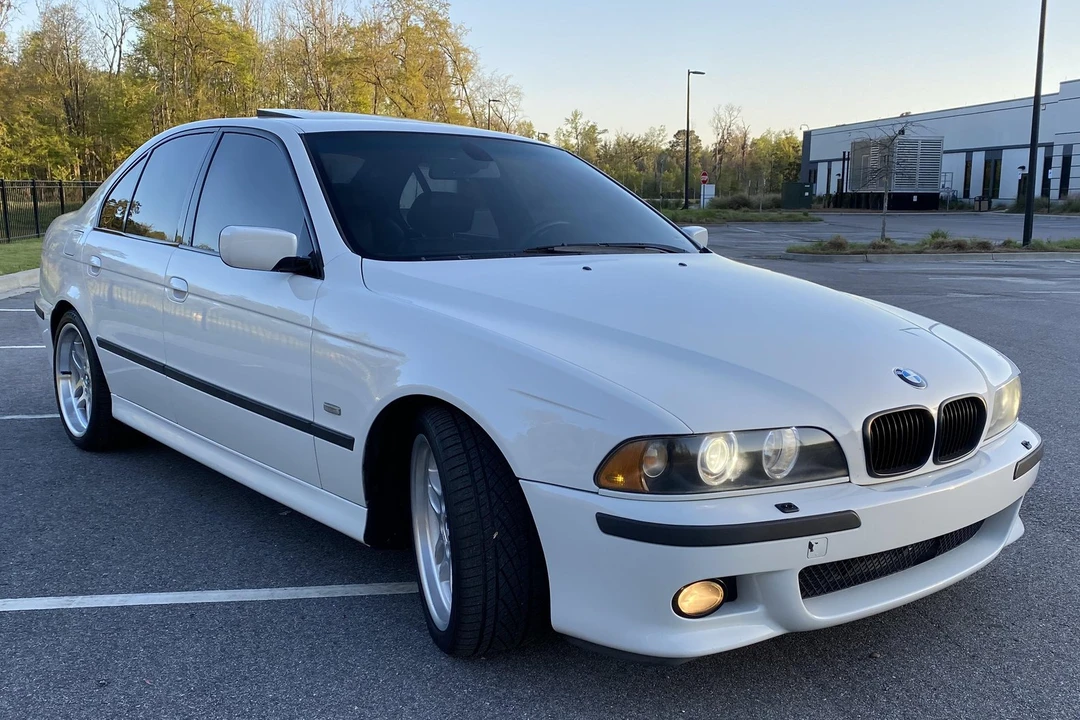 2003 BMW E39 540i - Image 3 of 31