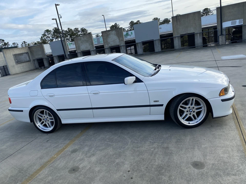 2003 BMW E39 540i - Image 24 of 31