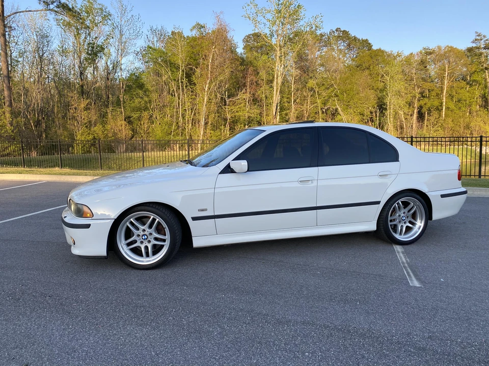 2003 BMW E39 540i - Image 11 of 31