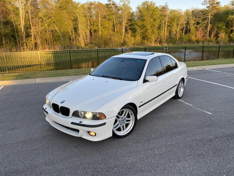 2003 BMW E39 540i - Image 7 of 31