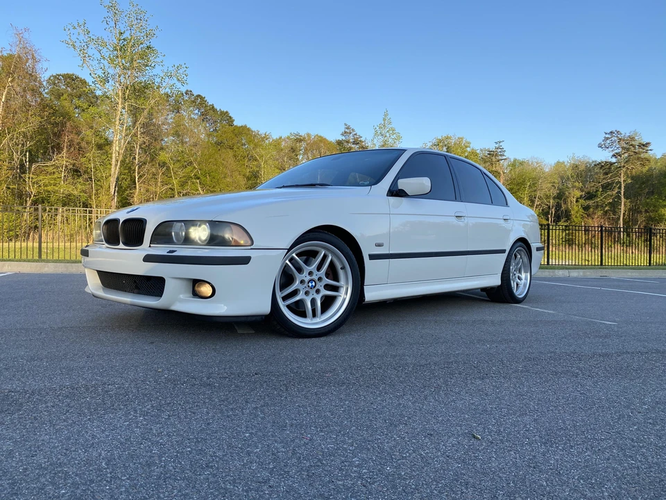 2003 BMW E39 540i - Image 9 of 31