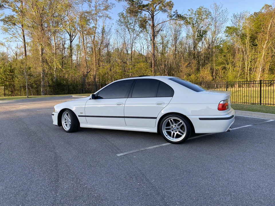 2003 BMW E39 540i - Image 14 of 31